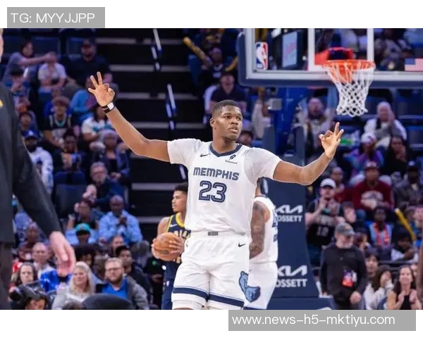 菜鸟落选秀加西亚表现抢眼贡献12分5板6助攻科沃德和埃奇库姆联手助力球队胜利