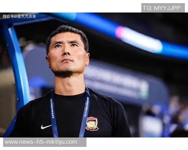 邵佳一被誉为亚洲金左脚展现出色左脚技术的传奇球员